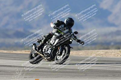 media/Jan-15-2026-Racers Edge (Thu) [[dfebeb70ab]]/3-B Group/Session 1 Turn 8/